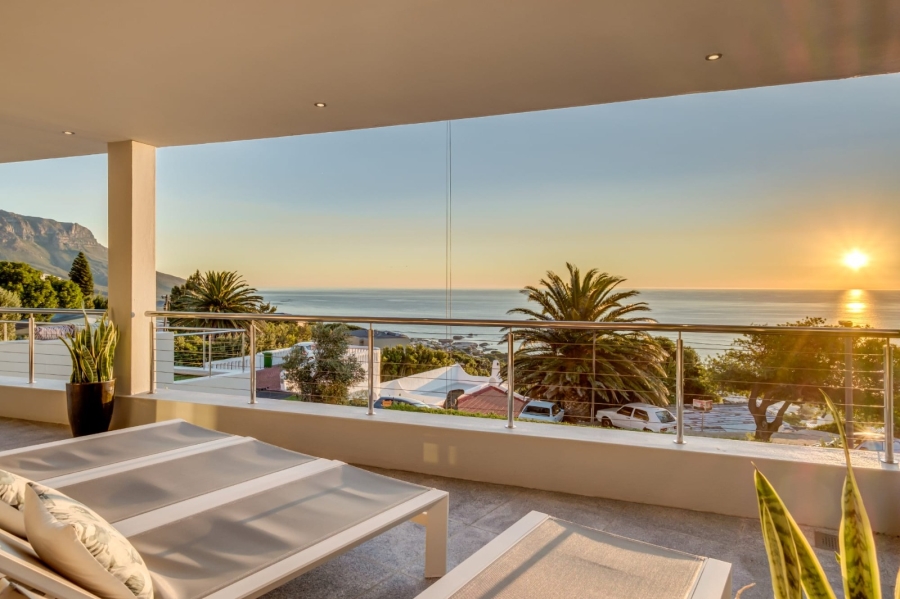 To Let 5 Bedroom Property for Rent in Camps Bay Western Cape